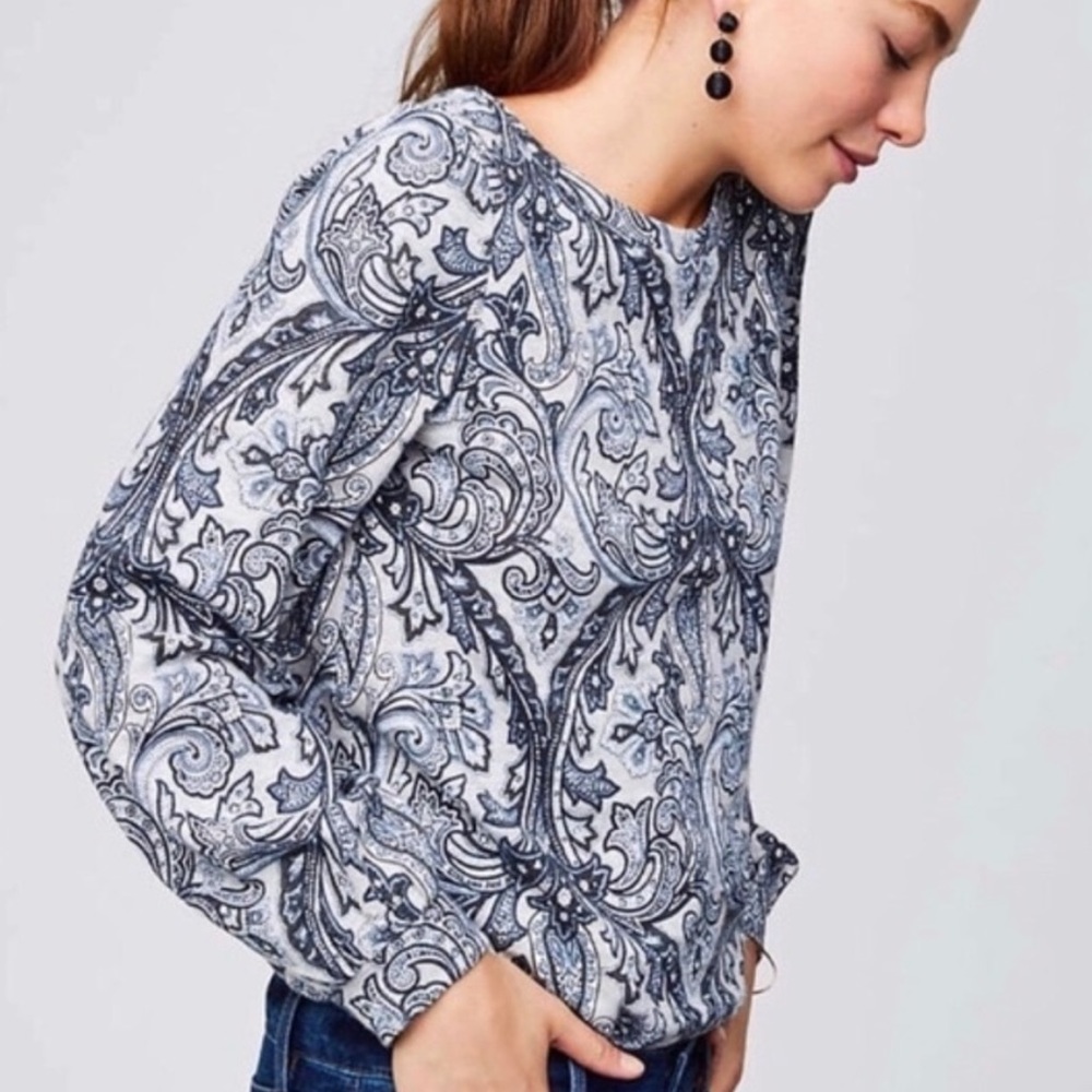 🆕 (LOFT) Blue/Grey Paisley Bubble Sleeve Sweatshirt